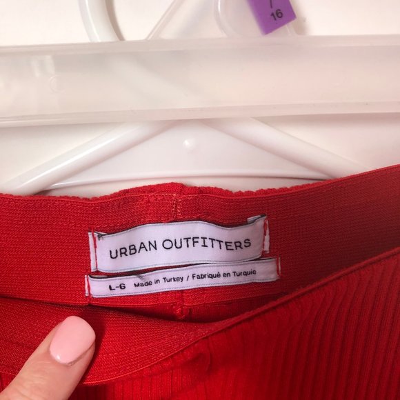 Red ribbed UO pants - Picture 6 of 6